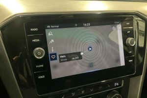 Volkswagen Passat bild 11