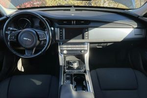 Jaguar XF bild 6