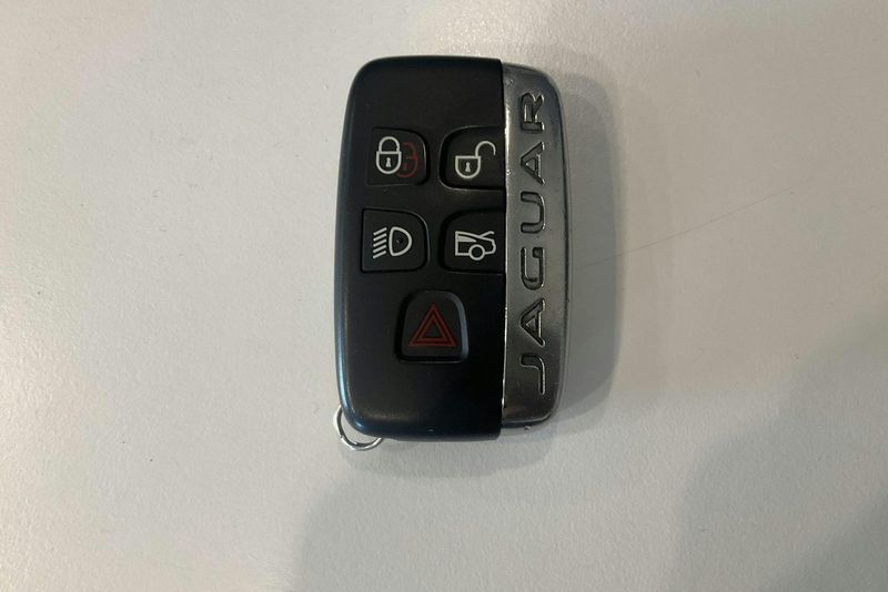 Jaguar XF bild 11