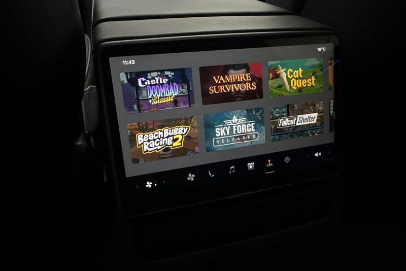 Tesla Model 3 bild 16