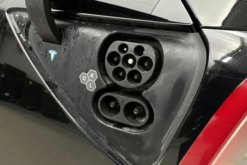 Tesla Model 3 bild 22