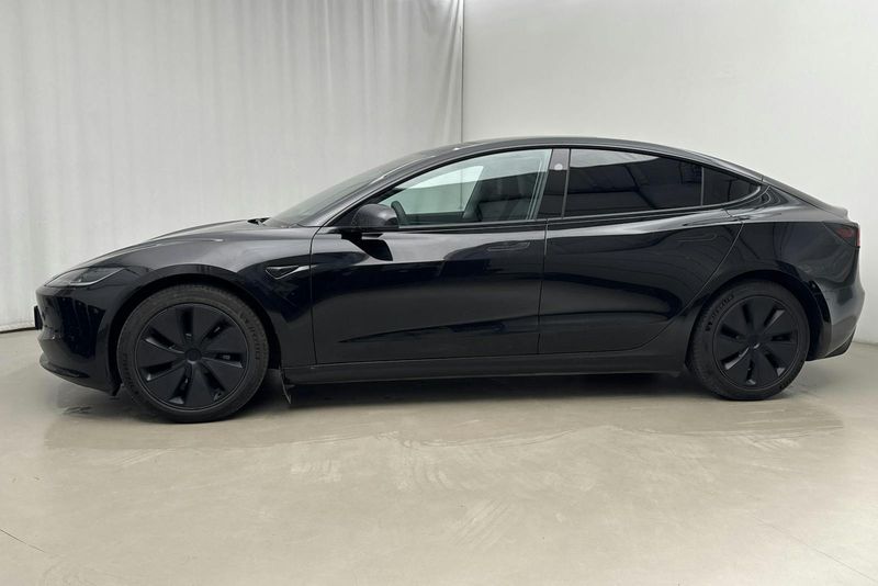 Tesla Model 3 bild 2