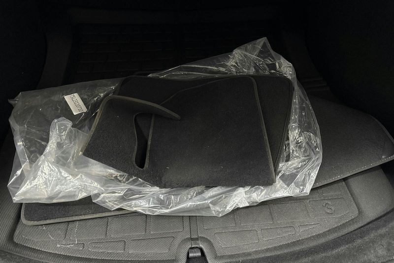 Tesla Model 3 bild 23