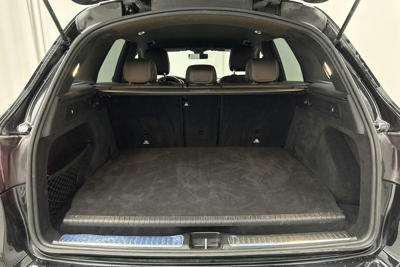 Mercedes GLC300 bild 9