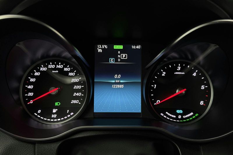 Mercedes GLC300 bild 10