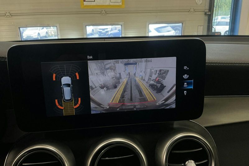 Mercedes GLC300 bild 12