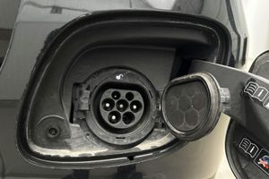 Mercedes GLC300 bild 18