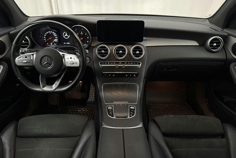 Mercedes GLC300 bild 6
