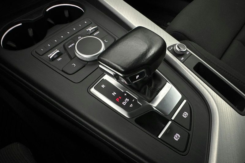 Audi A4 bild 15
