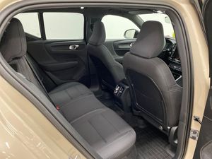 Volvo EX40 bild 16