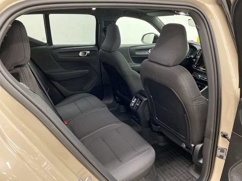 Volvo EX40 bild 16