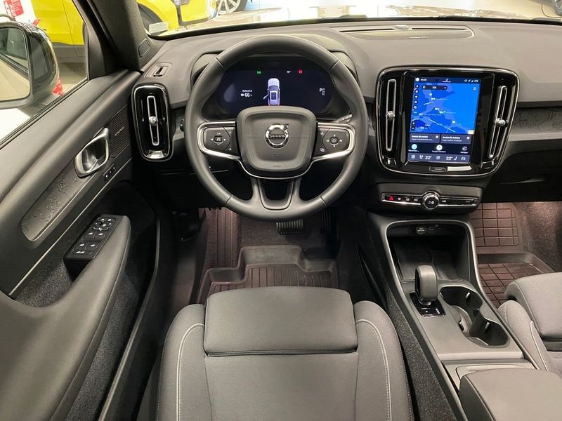 Volvo EX40 bild 9