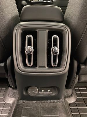 Volvo EX40 bild 17