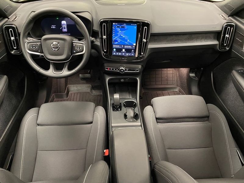 Volvo EX40 bild 10