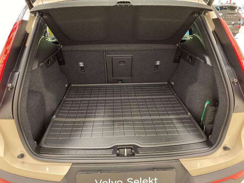 Volvo EX40 bild 18