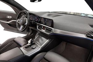 BMW 320 bild 12