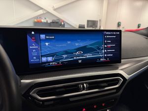 BMW 330 bild 16