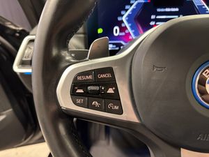 BMW 330 bild 13