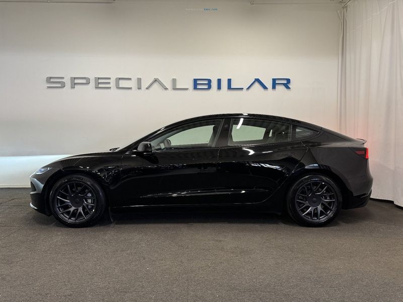 Tesla Model 3 bild 2