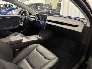 Tesla Model 3 bild 19