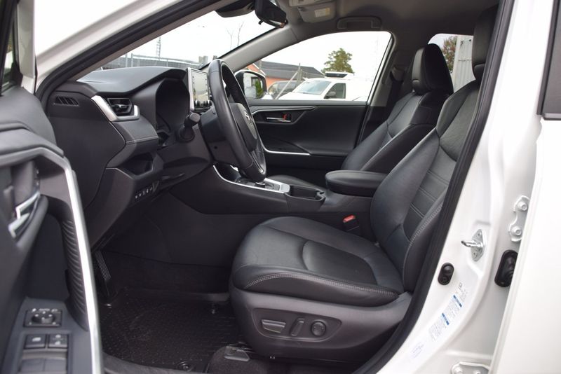 Toyota RAV4 bild 8