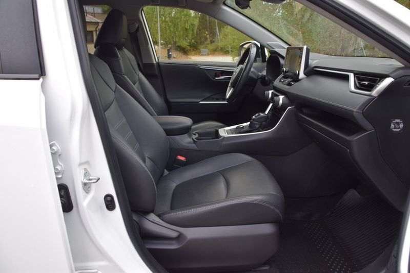 Toyota RAV4 bild 9