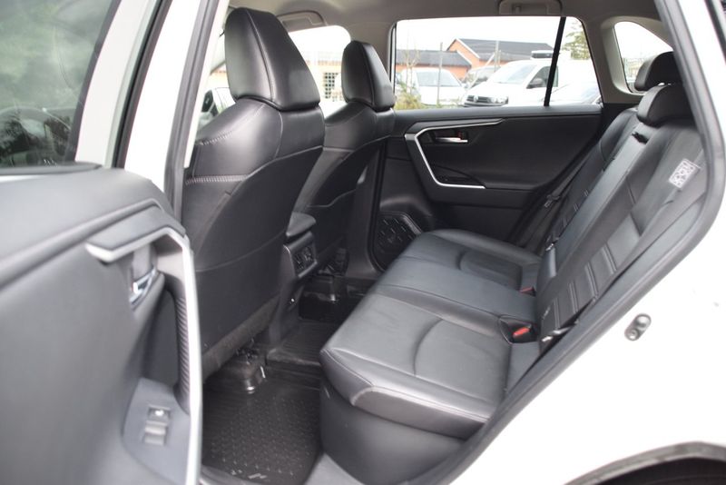 Toyota RAV4 bild 10