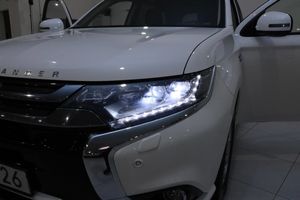 Mitsubishi Outlander bild 7