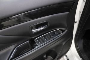 Mitsubishi Outlander bild 17