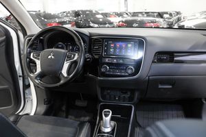 Mitsubishi Outlander bild 12