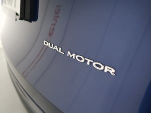Tesla Model Y bild 15