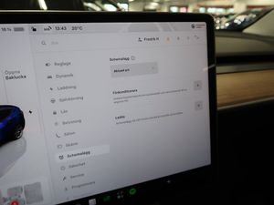 Tesla Model Y bild 31