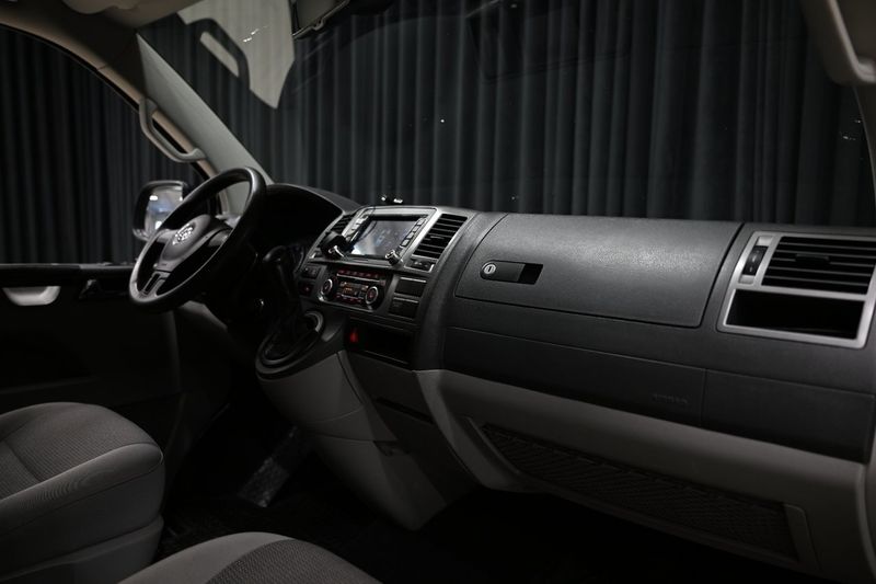 Volkswagen Caravelle bild 30