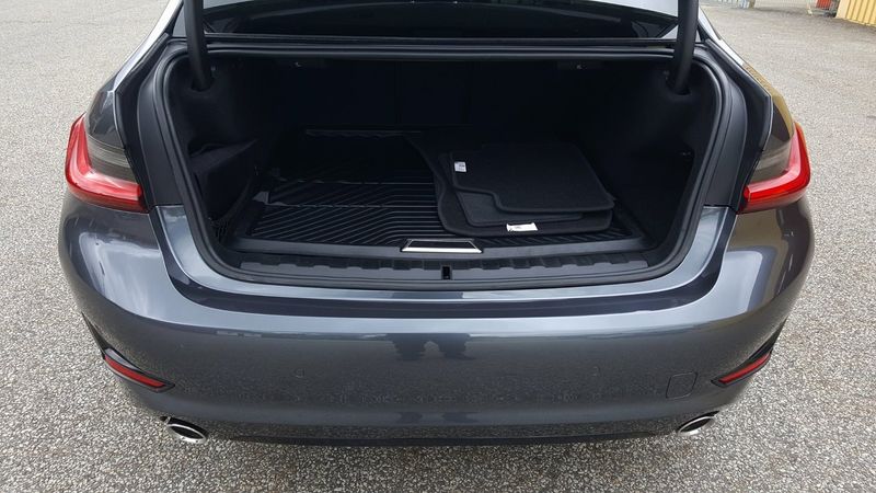 BMW 330 bild 10