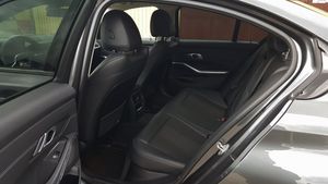 BMW 330 bild 11
