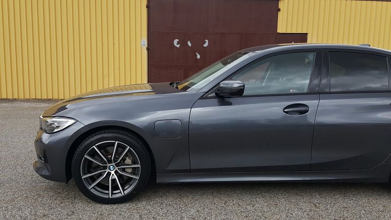 BMW 330 bild 29