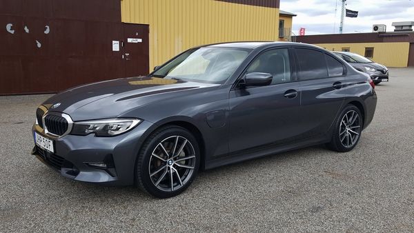 BMW 330 e Plug-in Hybrid 292hk Sport line - 2020