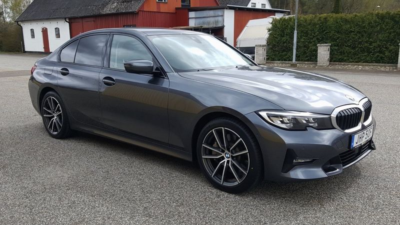 BMW 330 bild 6