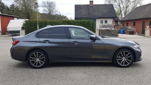 BMW 330 bild 8