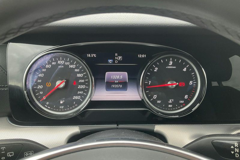 Mercedes E220 bild 10