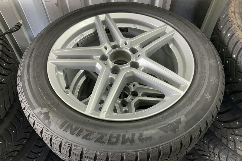 Mercedes E220 bild 14