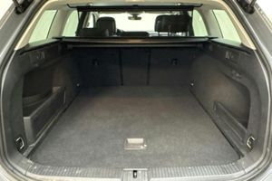 Volkswagen Passat bild 9