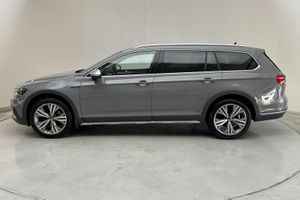 Volkswagen Passat bild 2