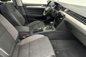 Volkswagen Passat bild 7