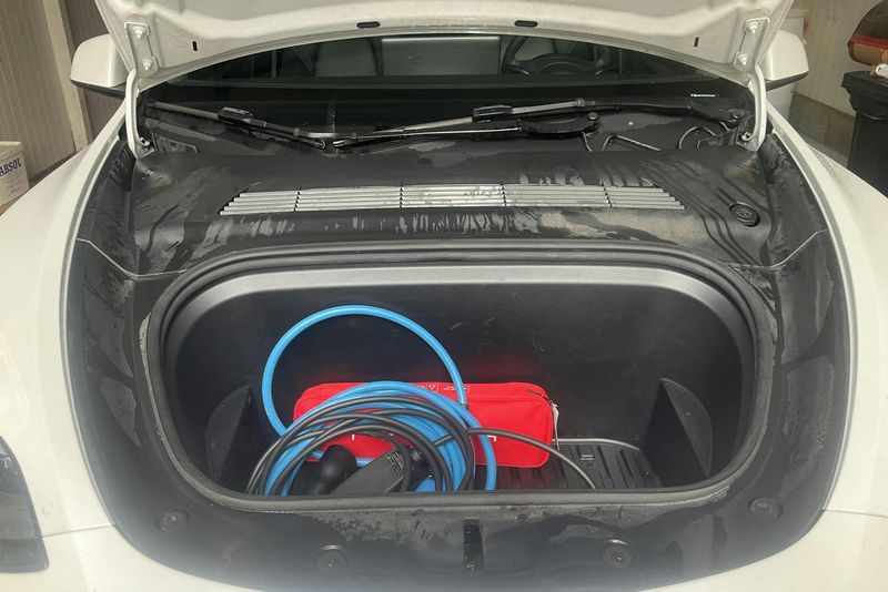 Tesla Model Y bild 16