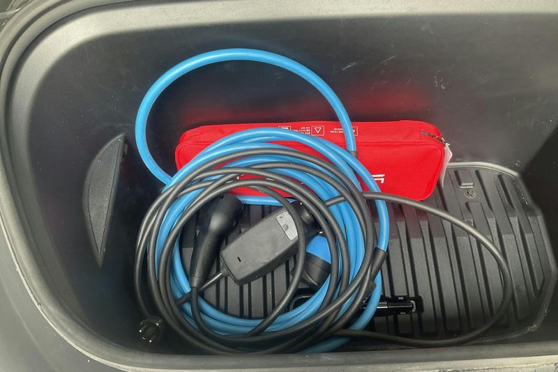 Tesla Model Y bild 17