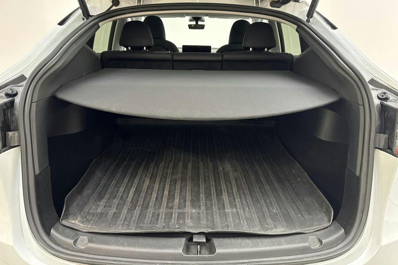 Tesla Model Y bild 9