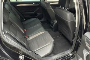 Volkswagen Passat bild 8
