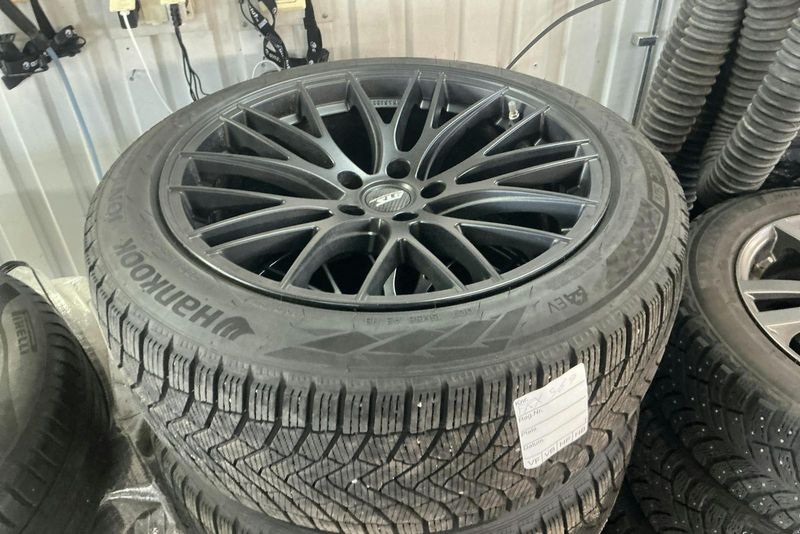 Tesla Model Y bild 18