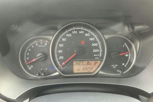 Toyota Yaris bild 10